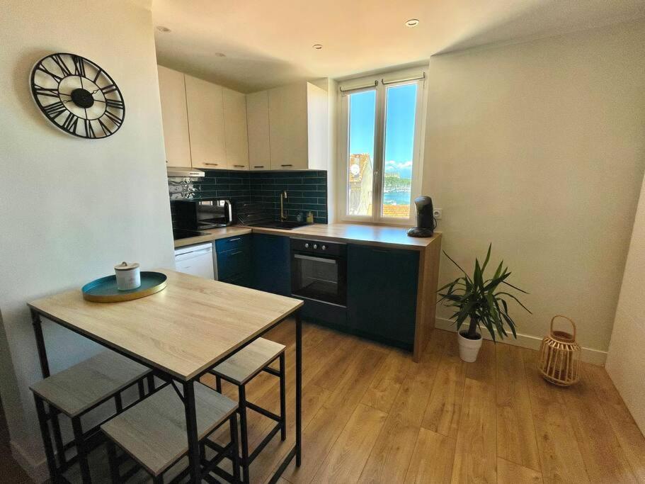 Ivs Andreossy Vue Mer Et Montagne Pour 4 Antibes Exterior photo